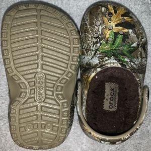 Kids Crocs Size 5
